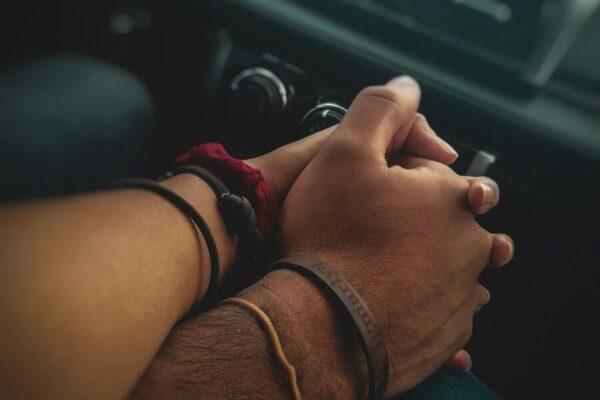 The Great Split: Is a 50/50 Bill Structure Safe for Your Relationship?