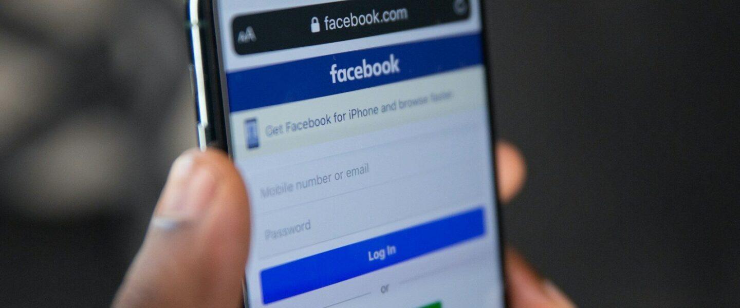 10 Best Content Ideas to Make Money on Facebook (2026)